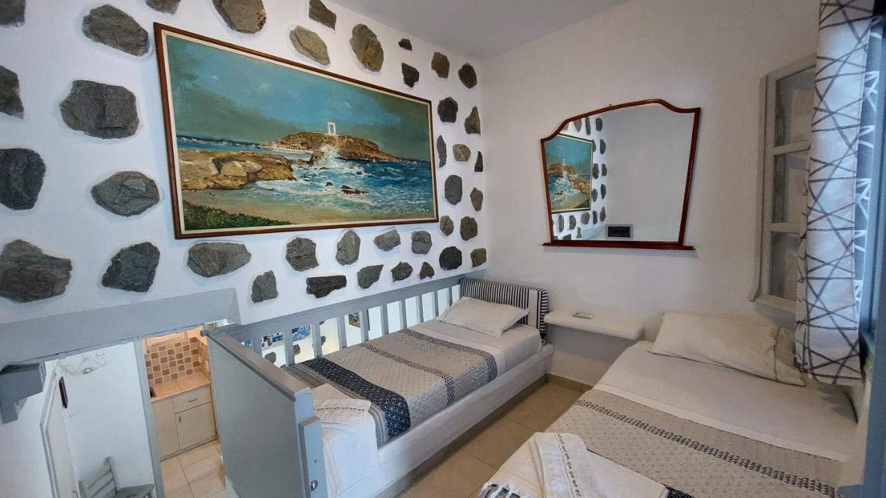 Azzurro Naxos, Azzurro I - Azzurro Ii - Azzurro Iii